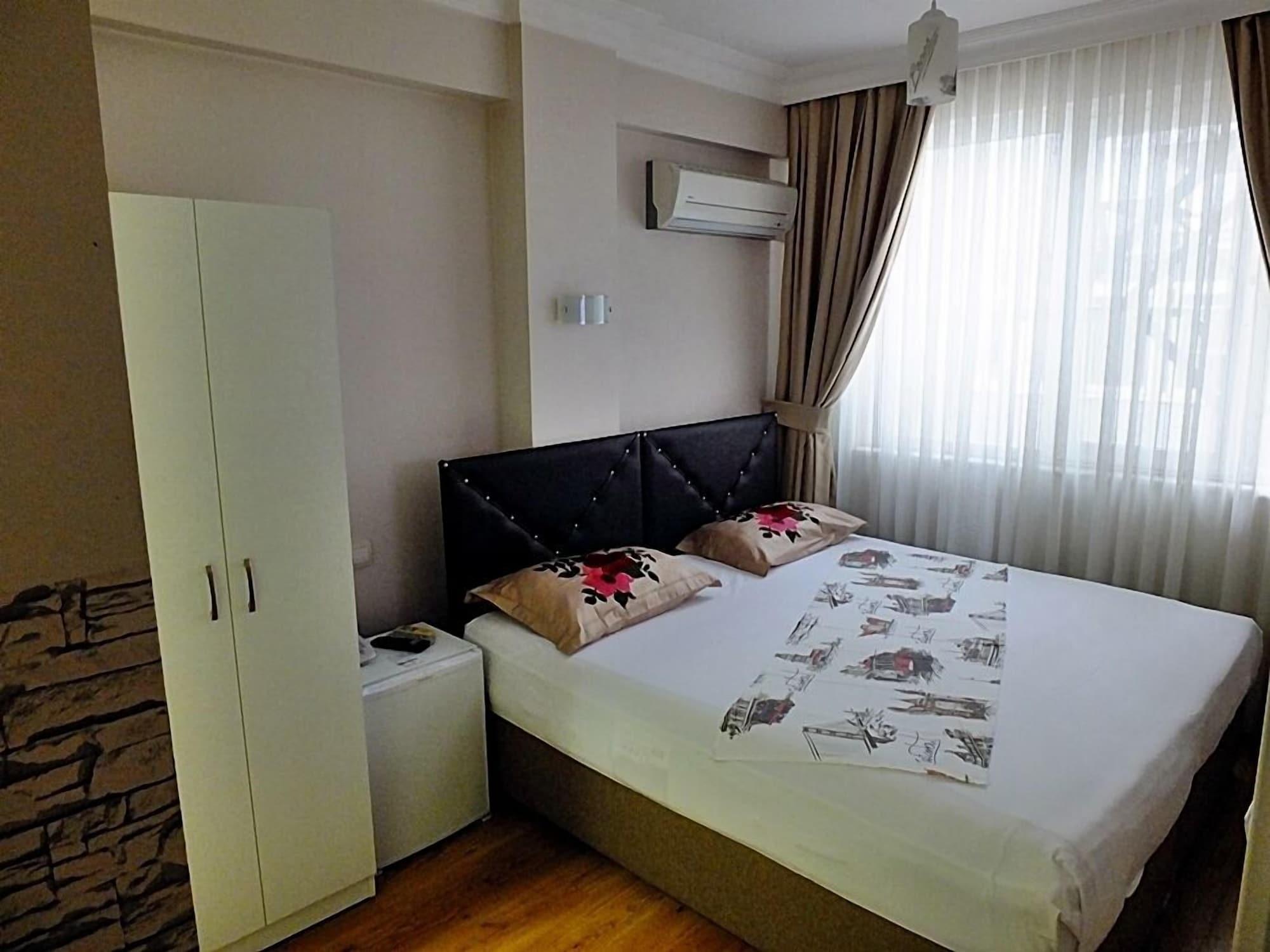 Kadikoy Port Hotel Istanbul Exterior photo