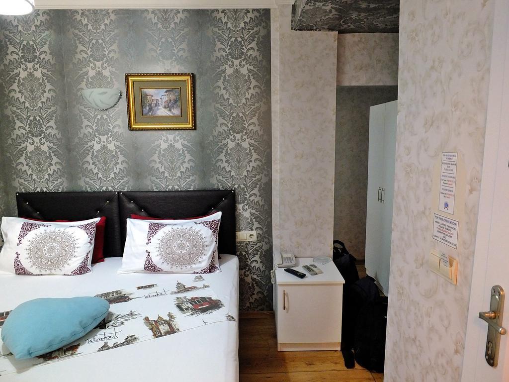 Kadikoy Port Hotel Istanbul Room photo
