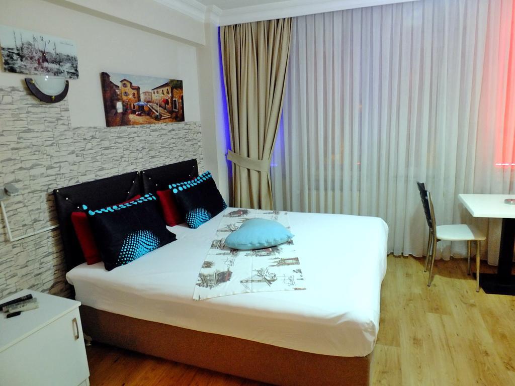 Kadikoy Port Hotel Istanbul Room photo