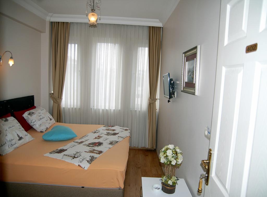 Kadikoy Port Hotel Istanbul Room photo