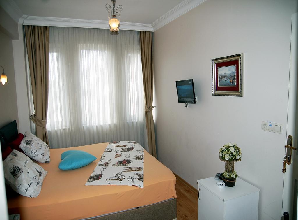 Kadikoy Port Hotel Istanbul Room photo